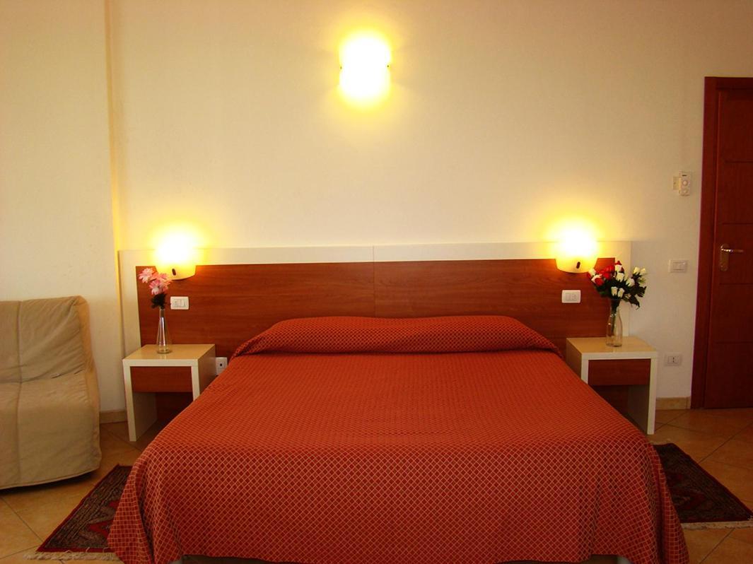 B&B Soggiorno Ponte Rosso Φλωρεντία Δωμάτιο φωτογραφία